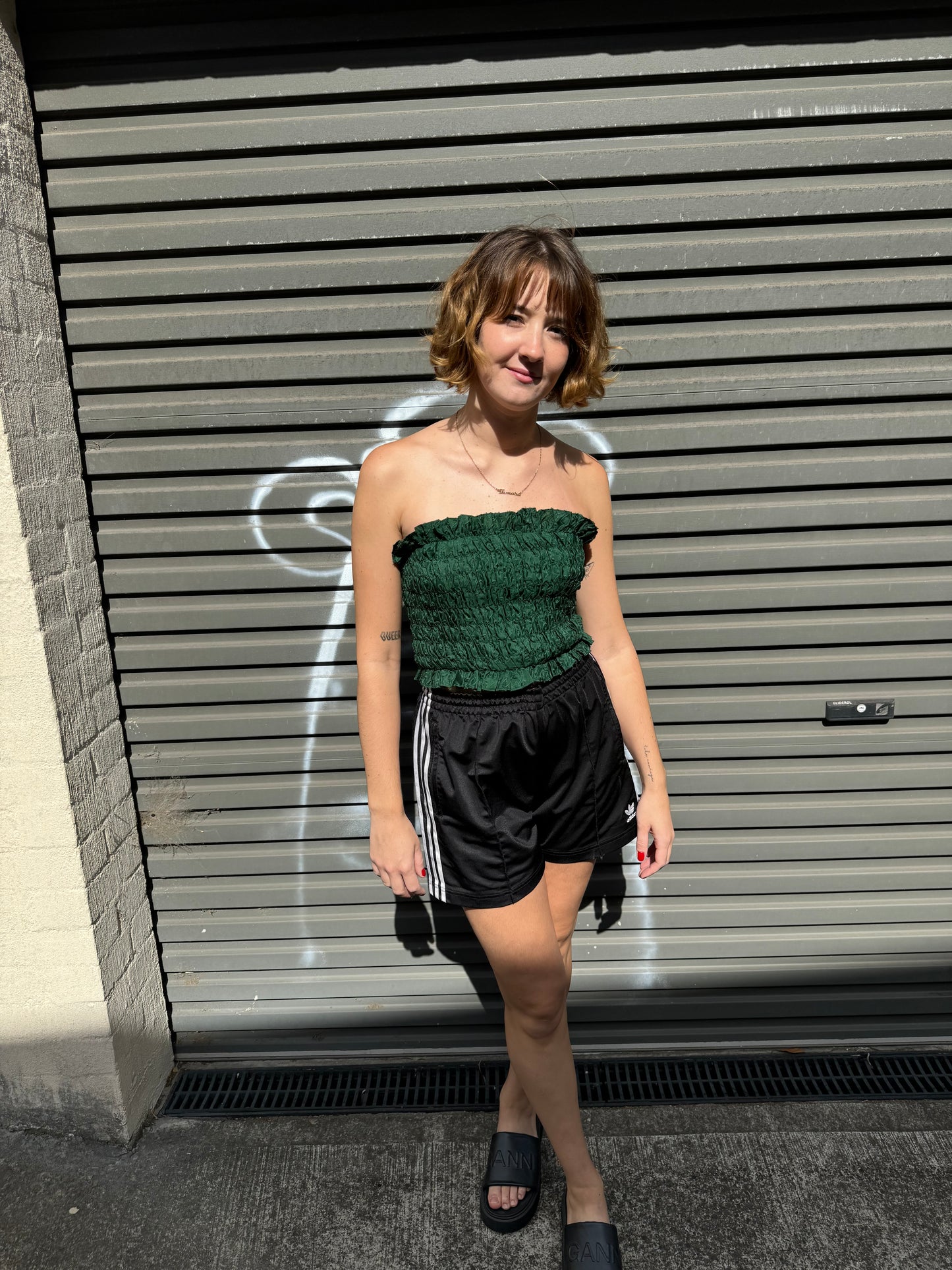Poppy / ruffled cropped Top / Emerald